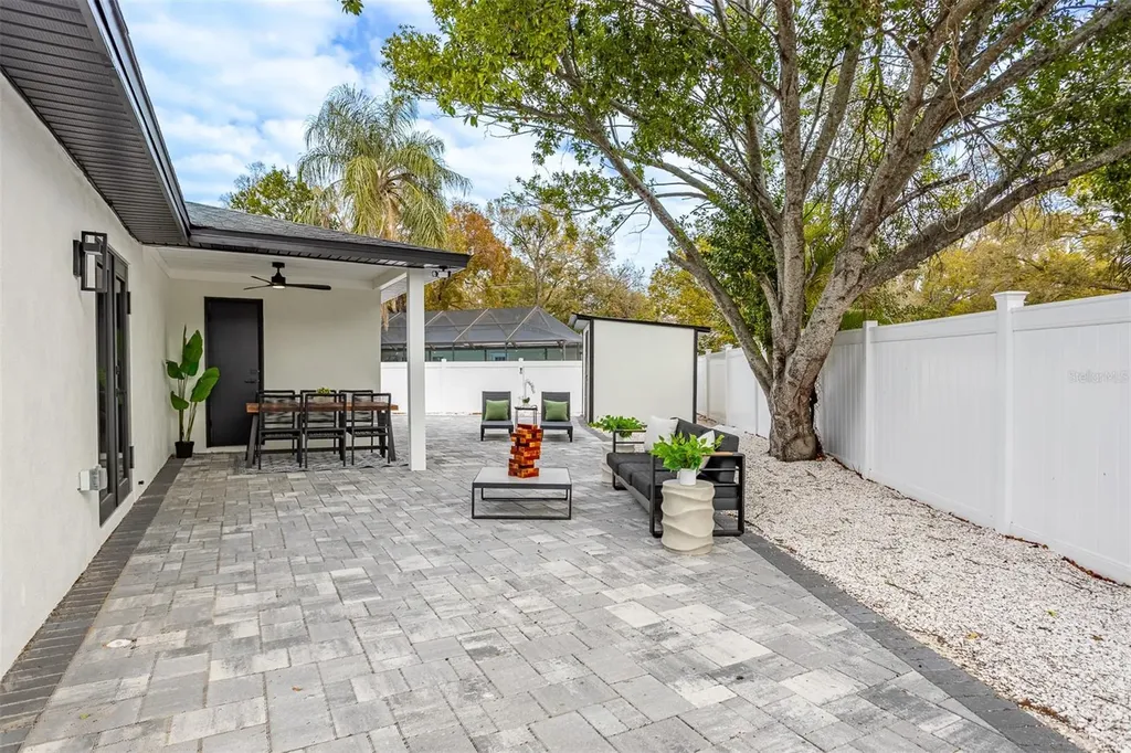 3517 W Cherokee Avenue Tampa FL 33611