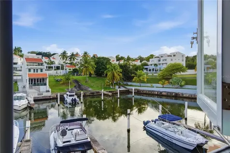 25 Plaza Mayor Humacao PR 00791