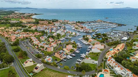 25 Plaza Mayor Humacao PR 00791