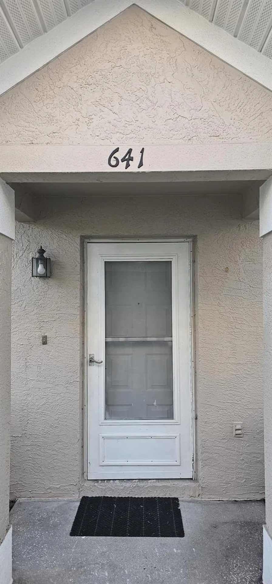 641 Kensington Lake Circle Brandon FL 33511