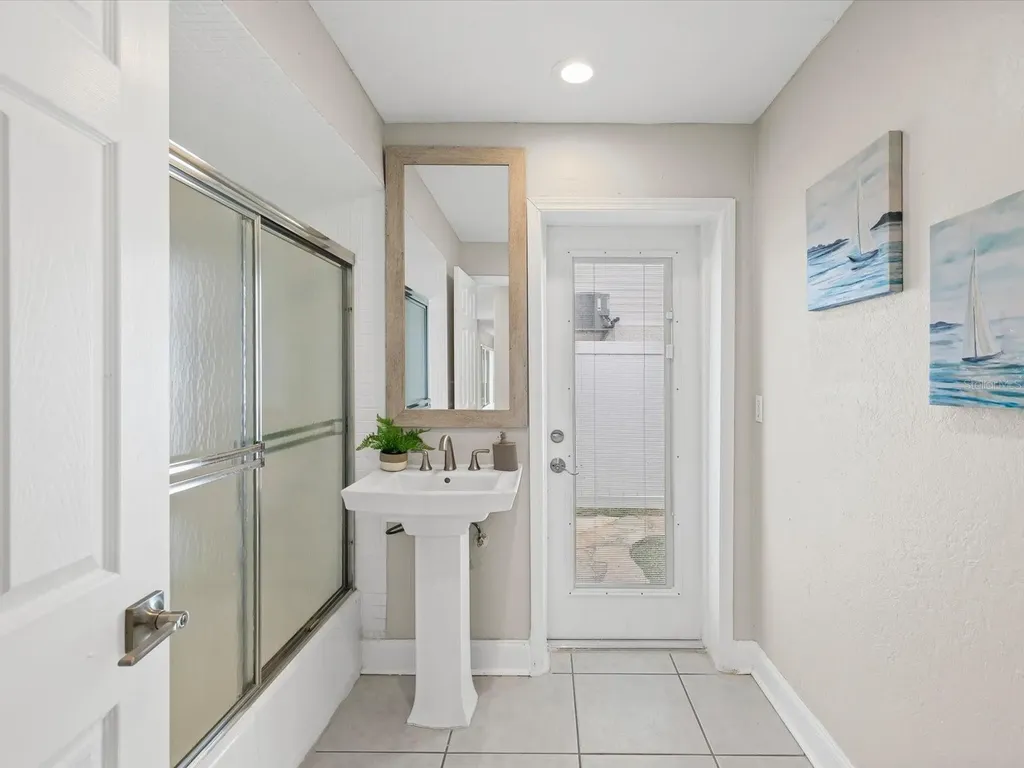441 Palm Island NE Clearwater FL 33767