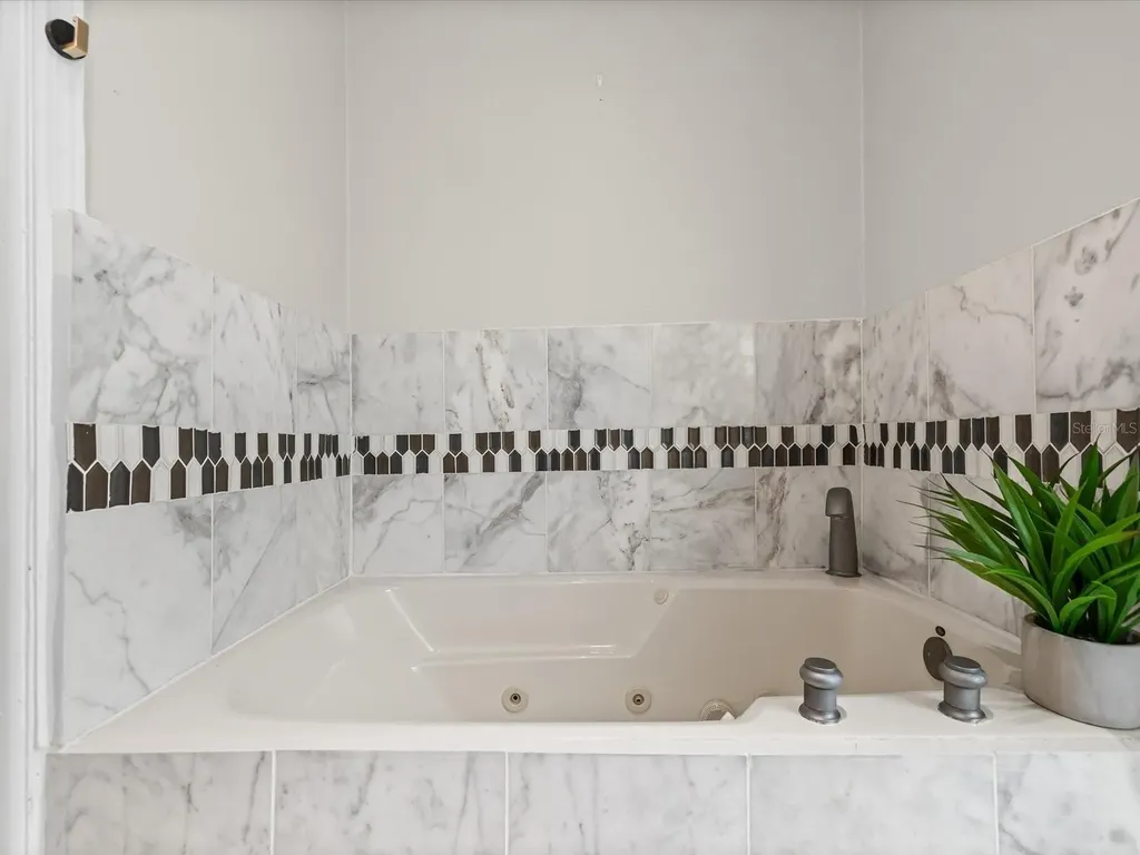 441 Palm Island NE Clearwater FL 33767