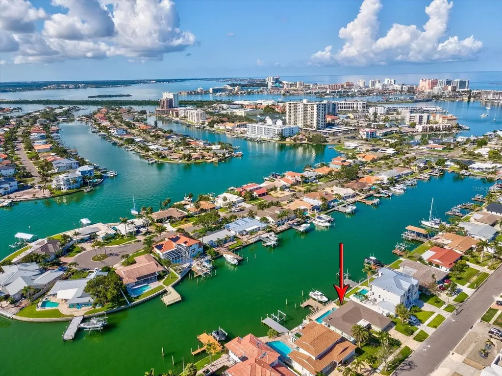 441 Palm Island NE Clearwater FL 33767