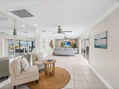 441 Palm Island NE Clearwater FL 33767