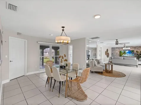 441 Palm Island NE Clearwater FL 33767