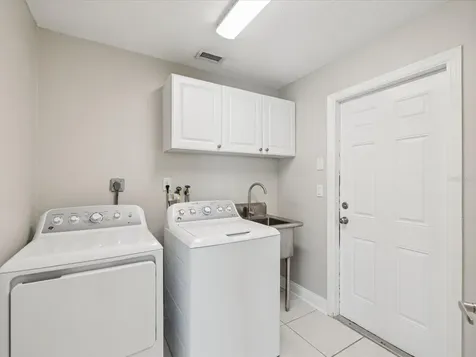441 Palm Island NE Clearwater FL 33767