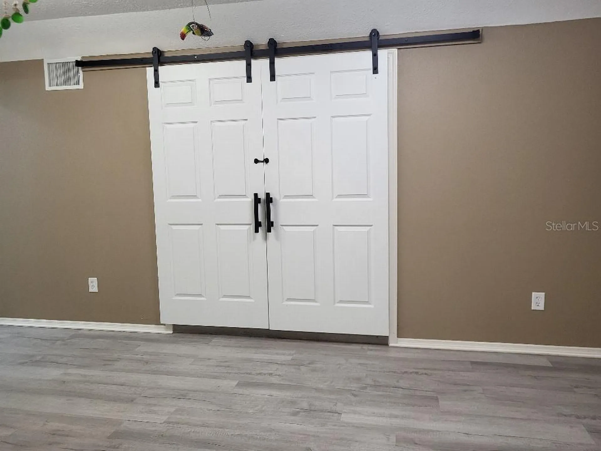 995 Emerald Drive Mount Dora FL 32757
