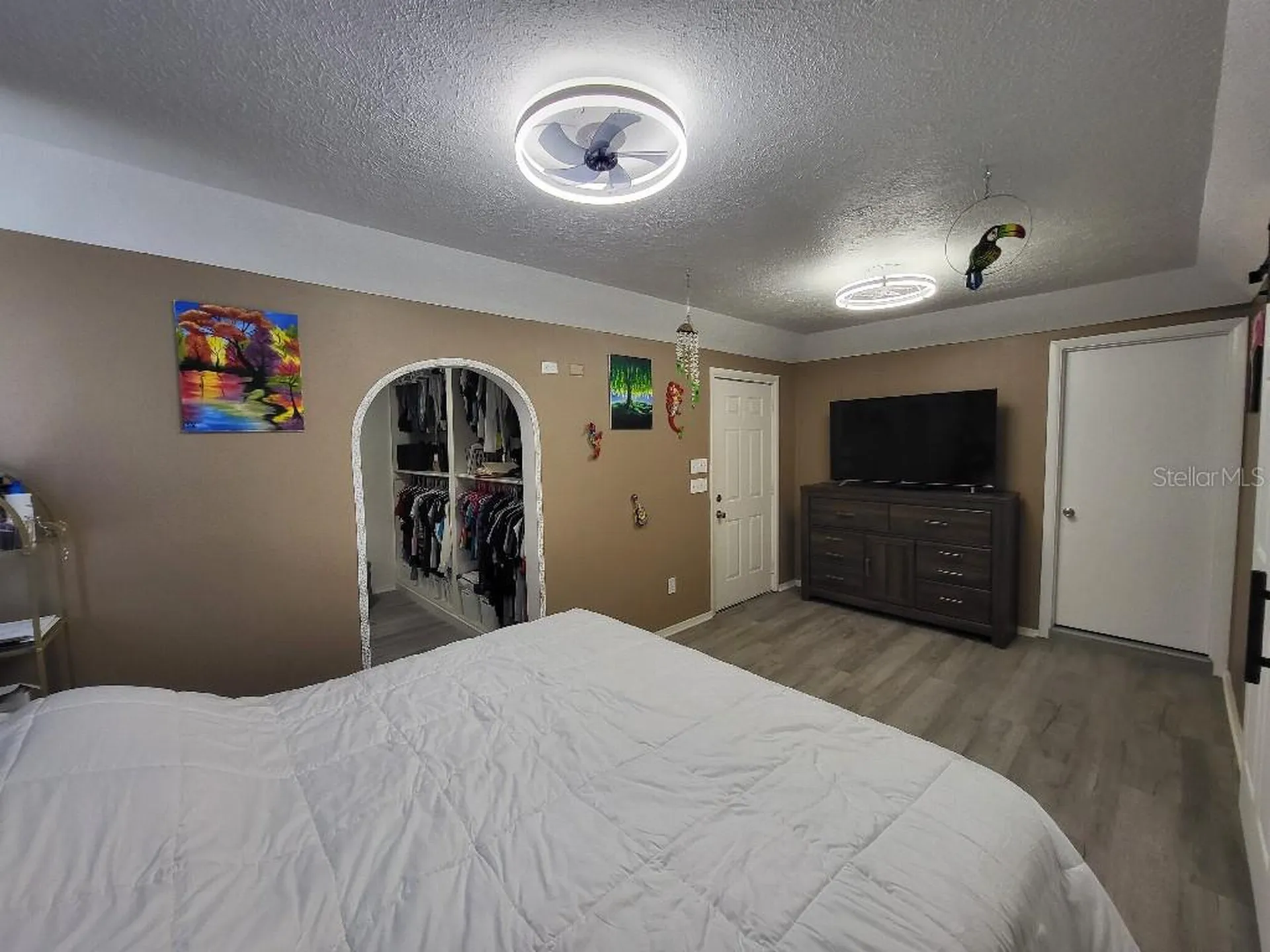 995 Emerald Drive Mount Dora FL 32757