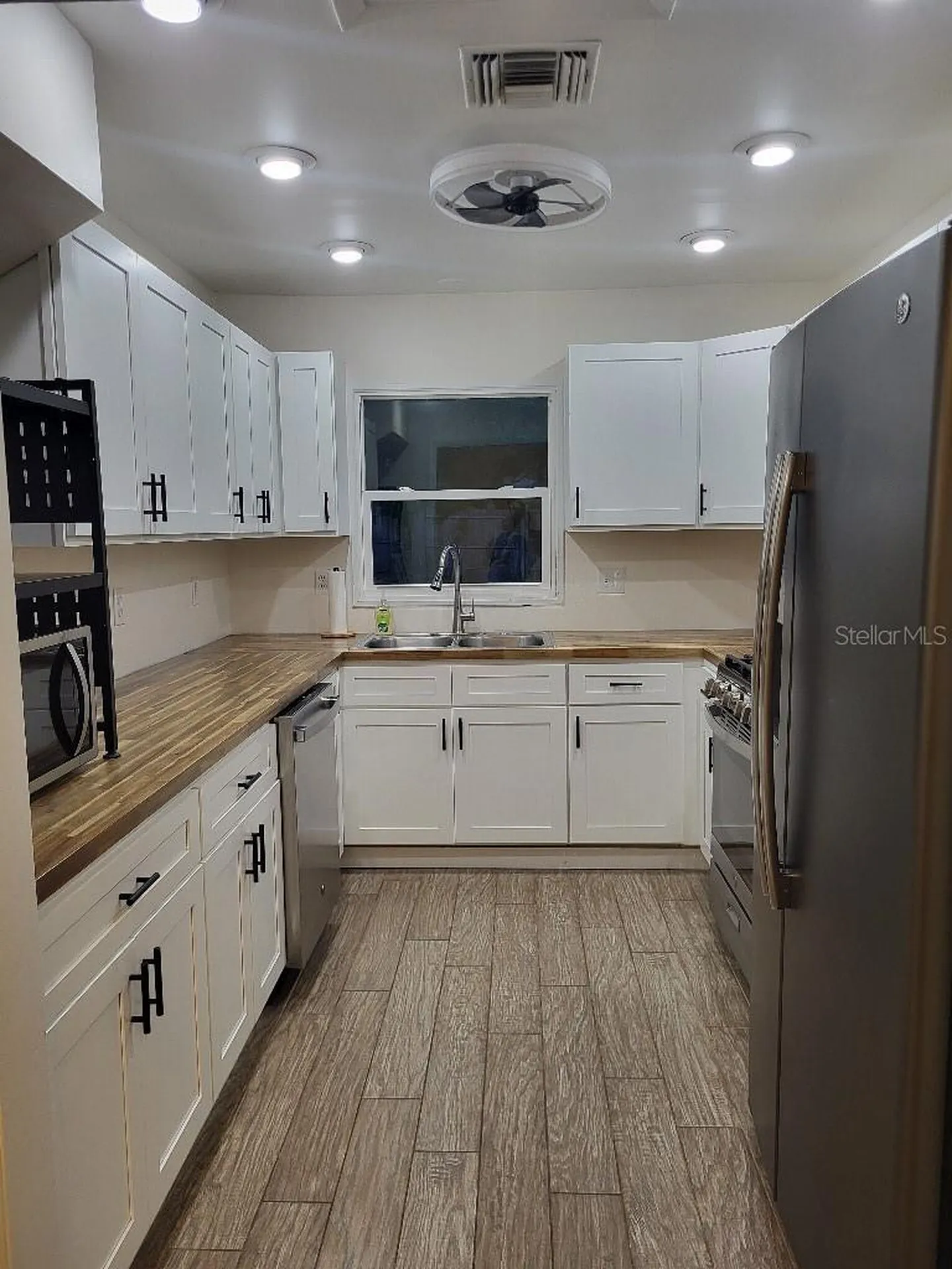 995 Emerald Drive Mount Dora FL 32757
