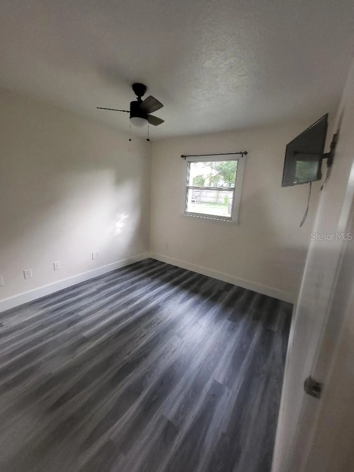 995 Emerald Drive Mount Dora FL 32757