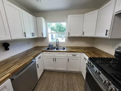 995 Emerald Drive Mount Dora FL 32757