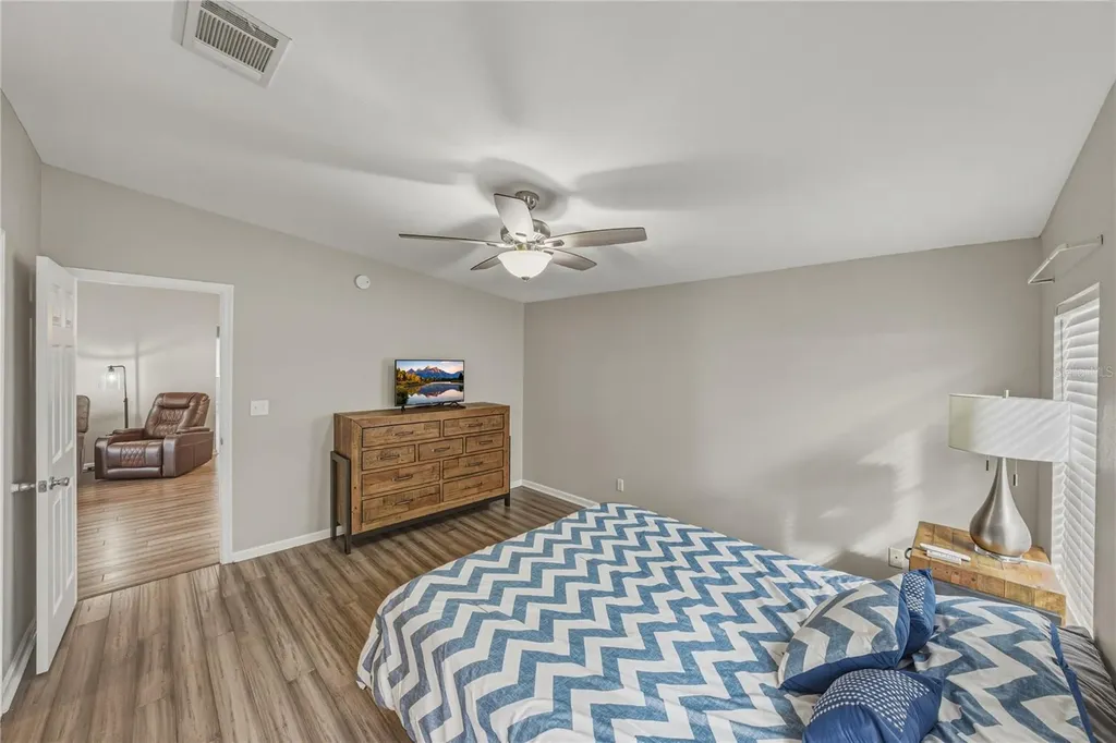 37410 Neukom Avenue Zephyrhills FL 33541