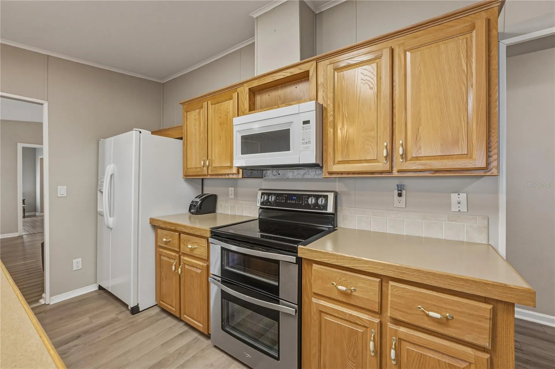 37410 Neukom Avenue Zephyrhills FL 33541