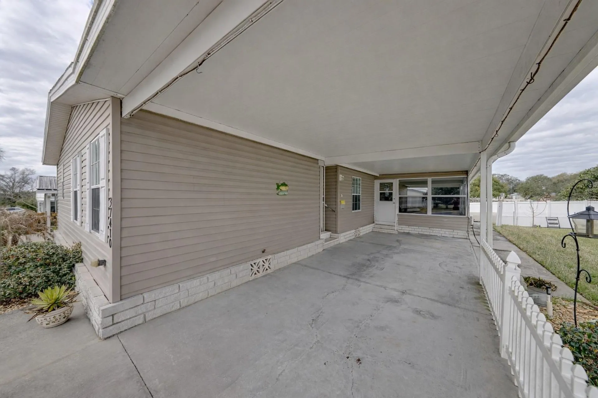 37410 Neukom Avenue Zephyrhills FL 33541
