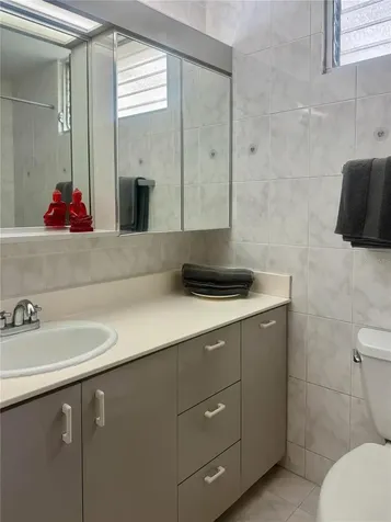 76 Kings Court San Juan PR 00907