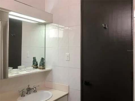 76 Kings Court San Juan PR 00907