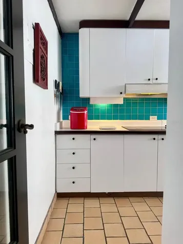 76 Kings Court San Juan PR 00907