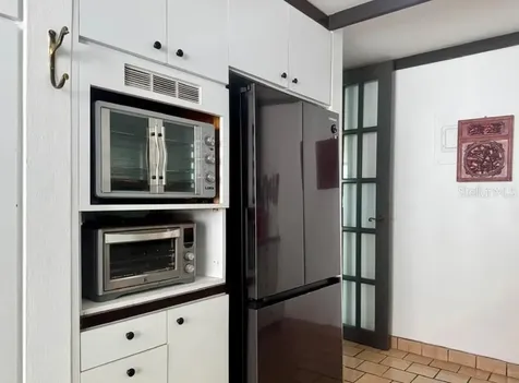 76 Kings Court San Juan PR 00907