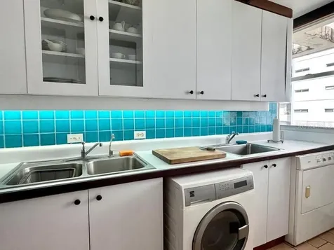 76 Kings Court San Juan PR 00907