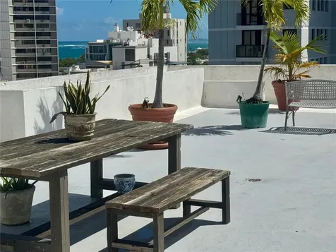 76 Kings Court San Juan PR 00907