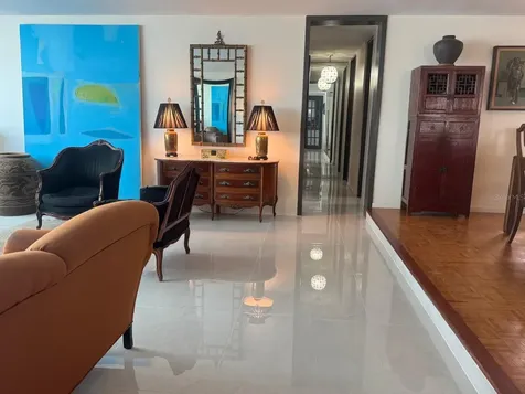 76 Kings Court San Juan PR 00907