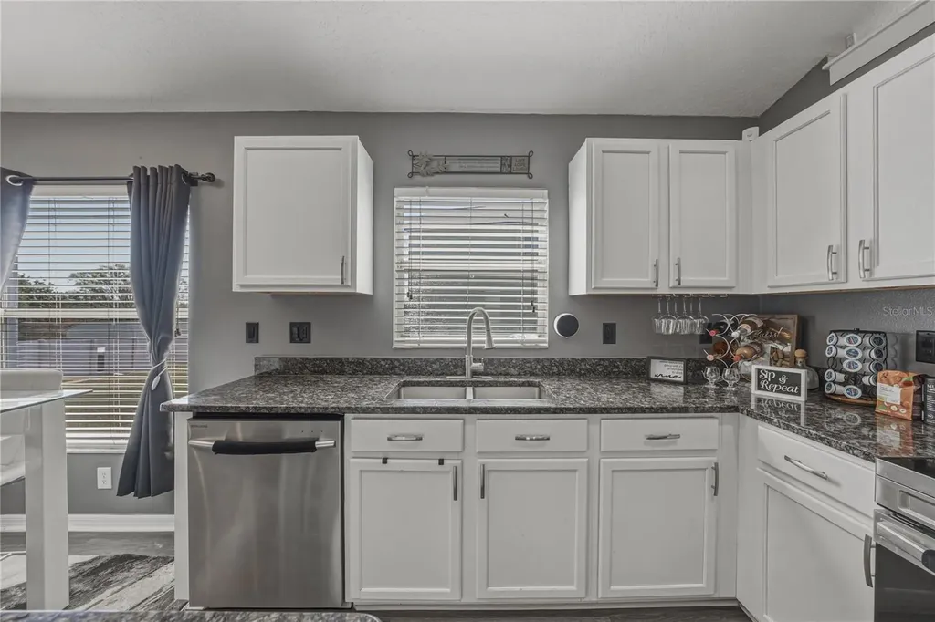 7845 Merchantville Circle Zephyrhills FL 33540
