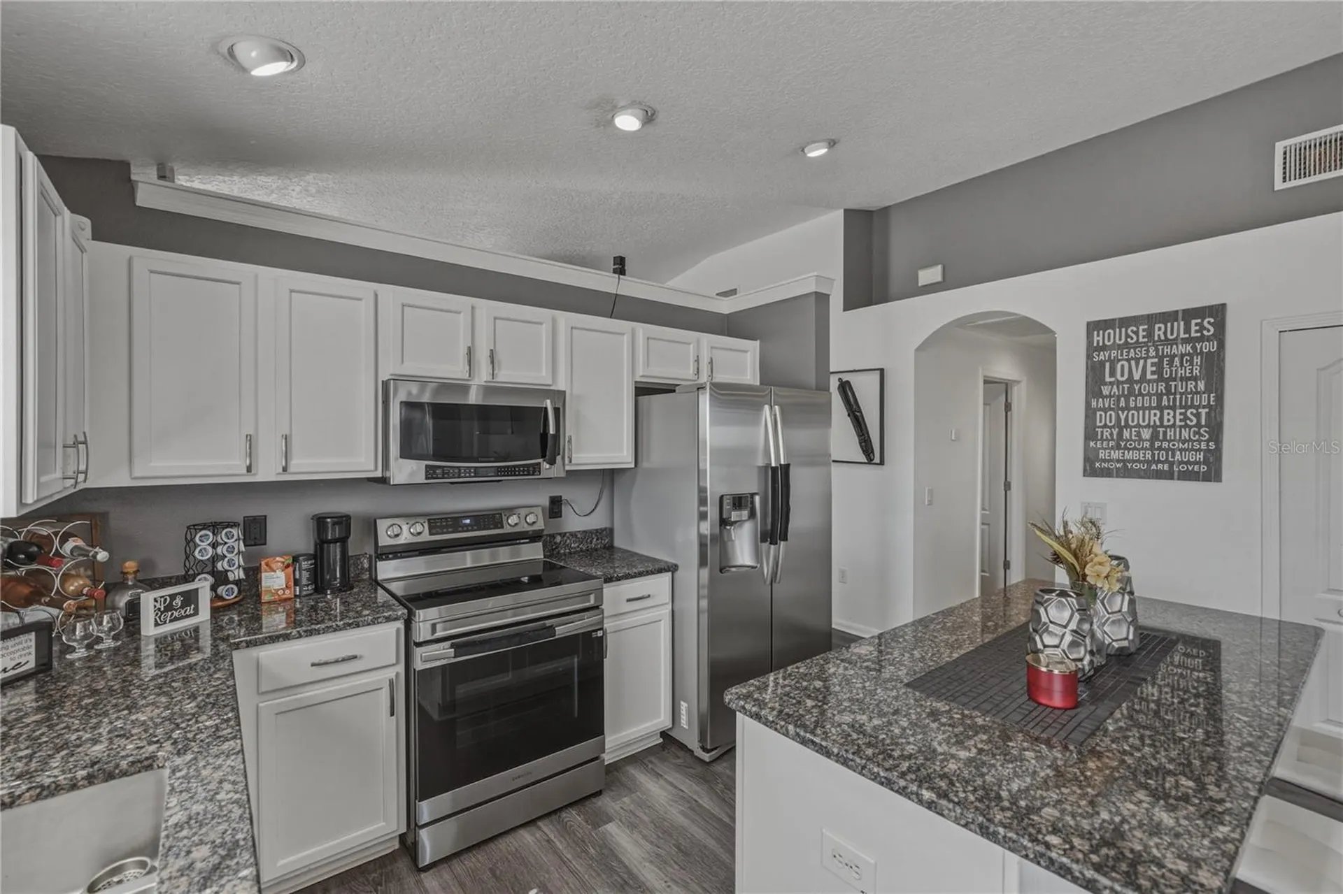 7845 Merchantville Circle Zephyrhills FL 33540