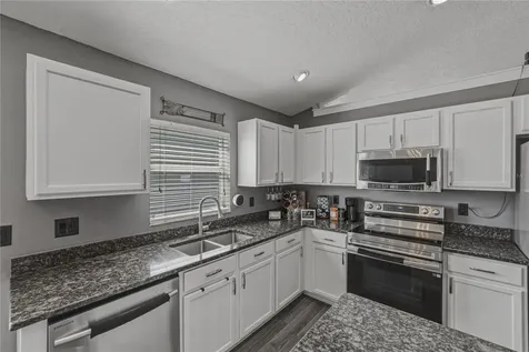 7845 Merchantville Circle Zephyrhills FL 33540