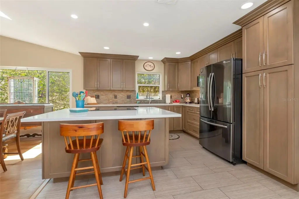 13528 Avista Drive Tampa FL 33624