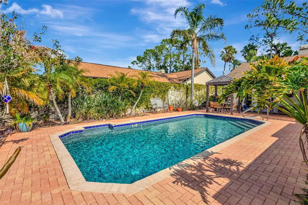 13528 Avista Drive Tampa FL 33624