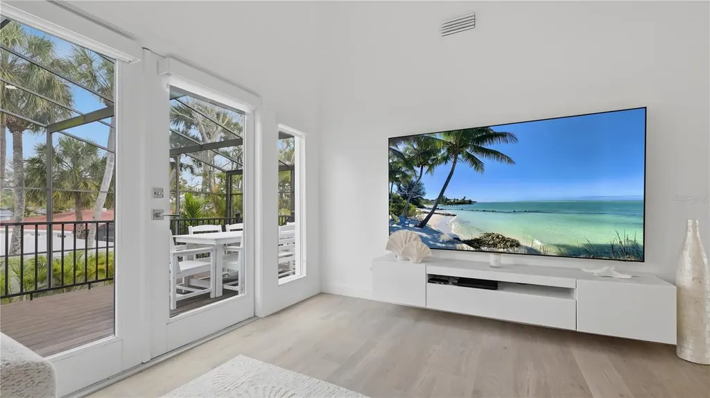 4939 Commonwealth Drive Sarasota FL 34242