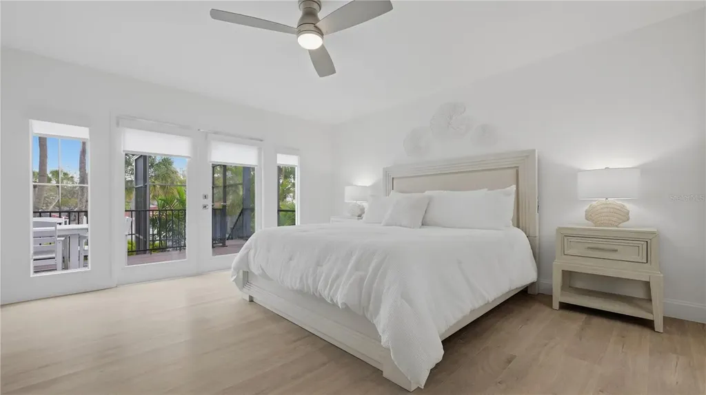 4939 Commonwealth Drive Sarasota FL 34242
