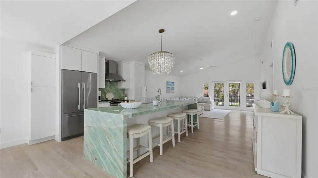 4939 Commonwealth Drive Sarasota FL 34242