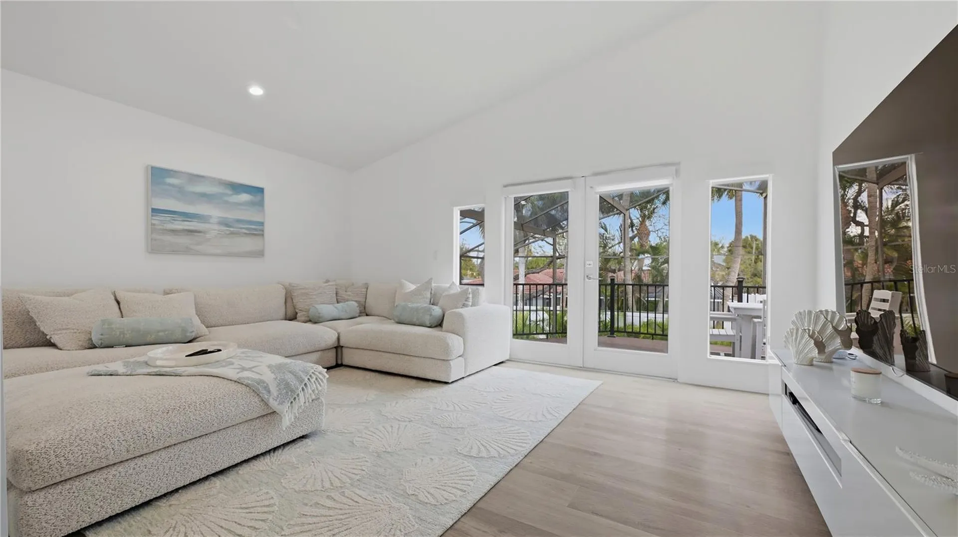 4939 Commonwealth Drive Sarasota FL 34242