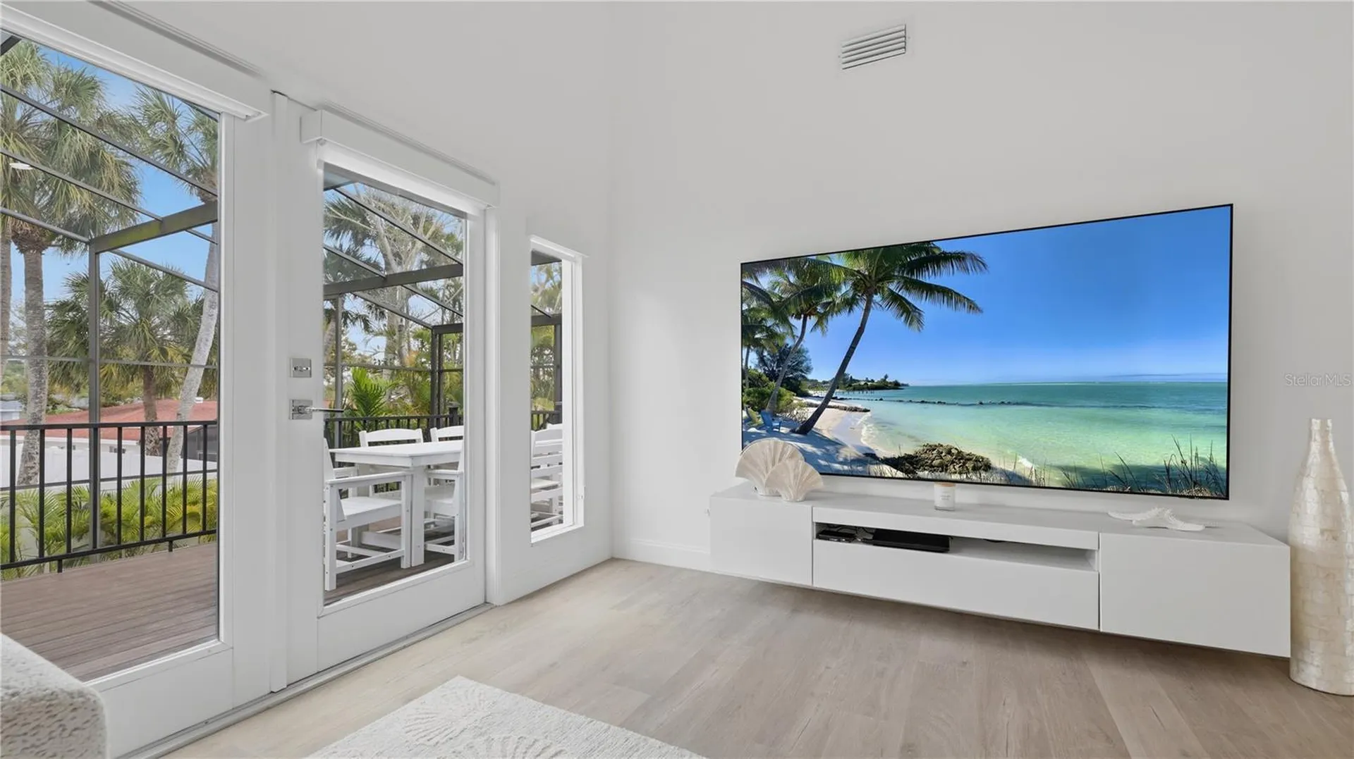 4939 Commonwealth Drive Sarasota FL 34242