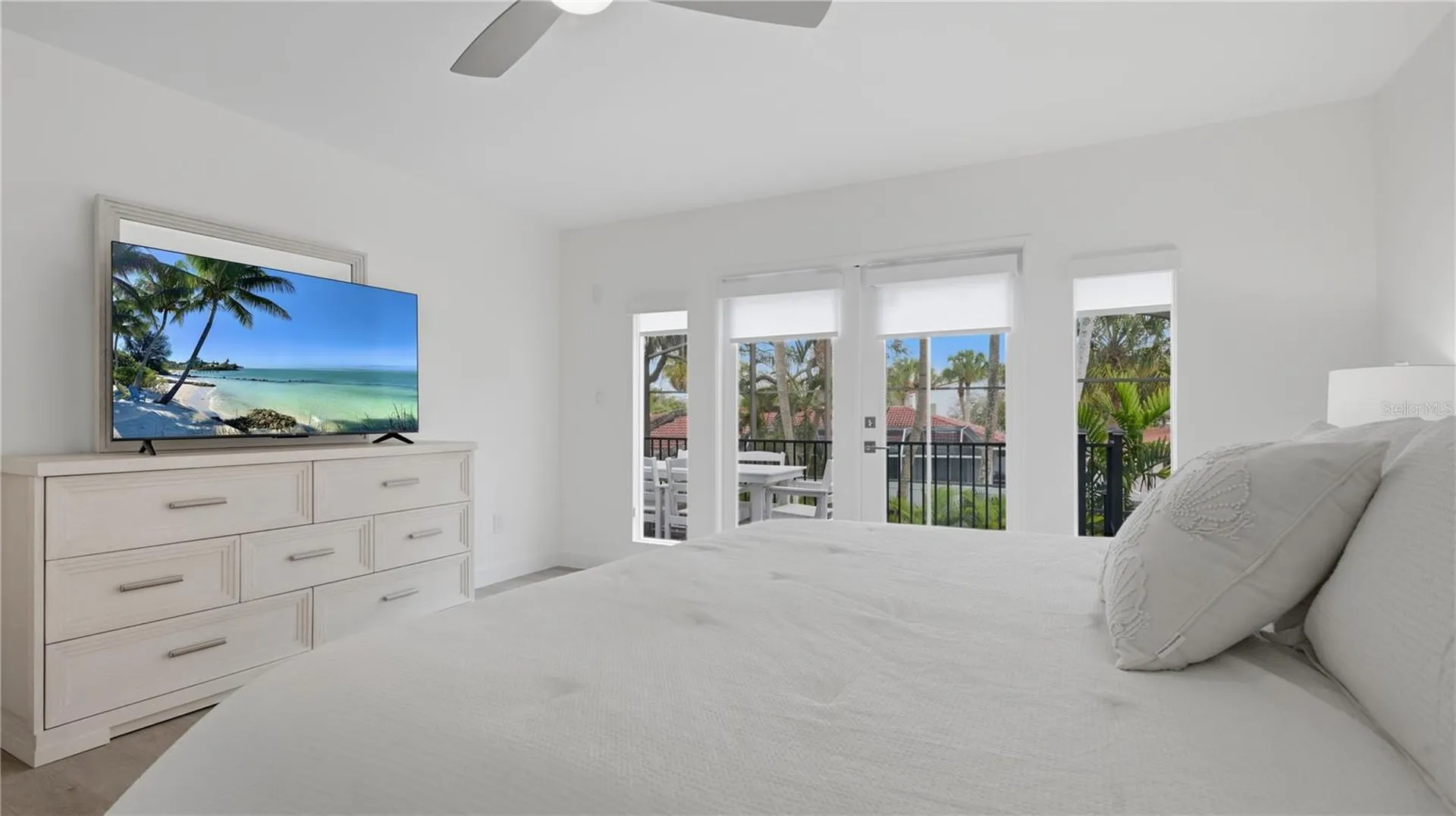 4939 Commonwealth Drive Sarasota FL 34242