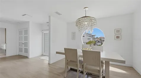4939 Commonwealth Drive Sarasota FL 34242