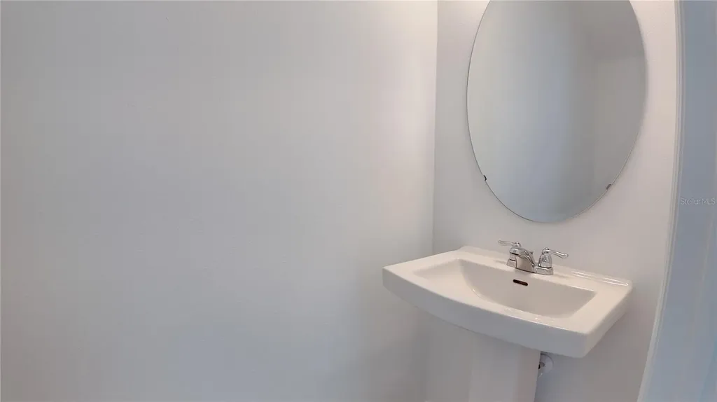 3191 Skyline Loop Kissimmee FL 34758