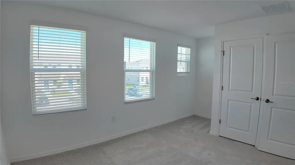 3191 Skyline Loop Kissimmee FL 34758