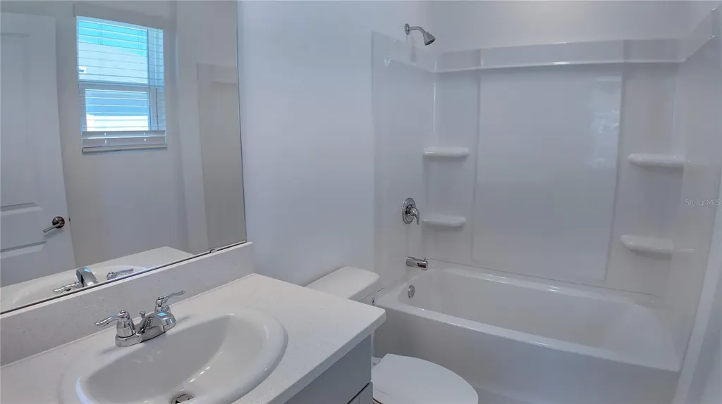 3191 Skyline Loop Kissimmee FL 34758