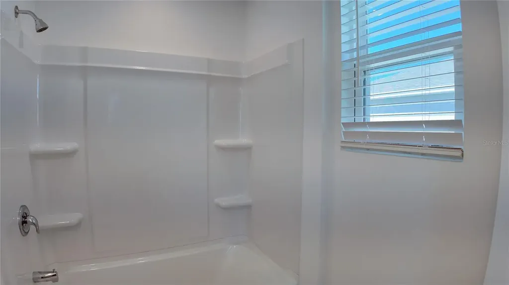 3191 Skyline Loop Kissimmee FL 34758