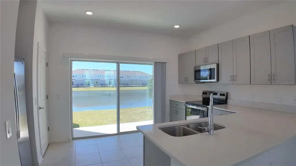 3191 Skyline Loop Kissimmee FL 34758