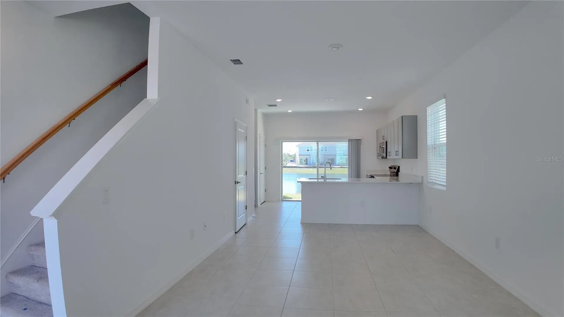 3191 Skyline Loop Kissimmee FL 34758