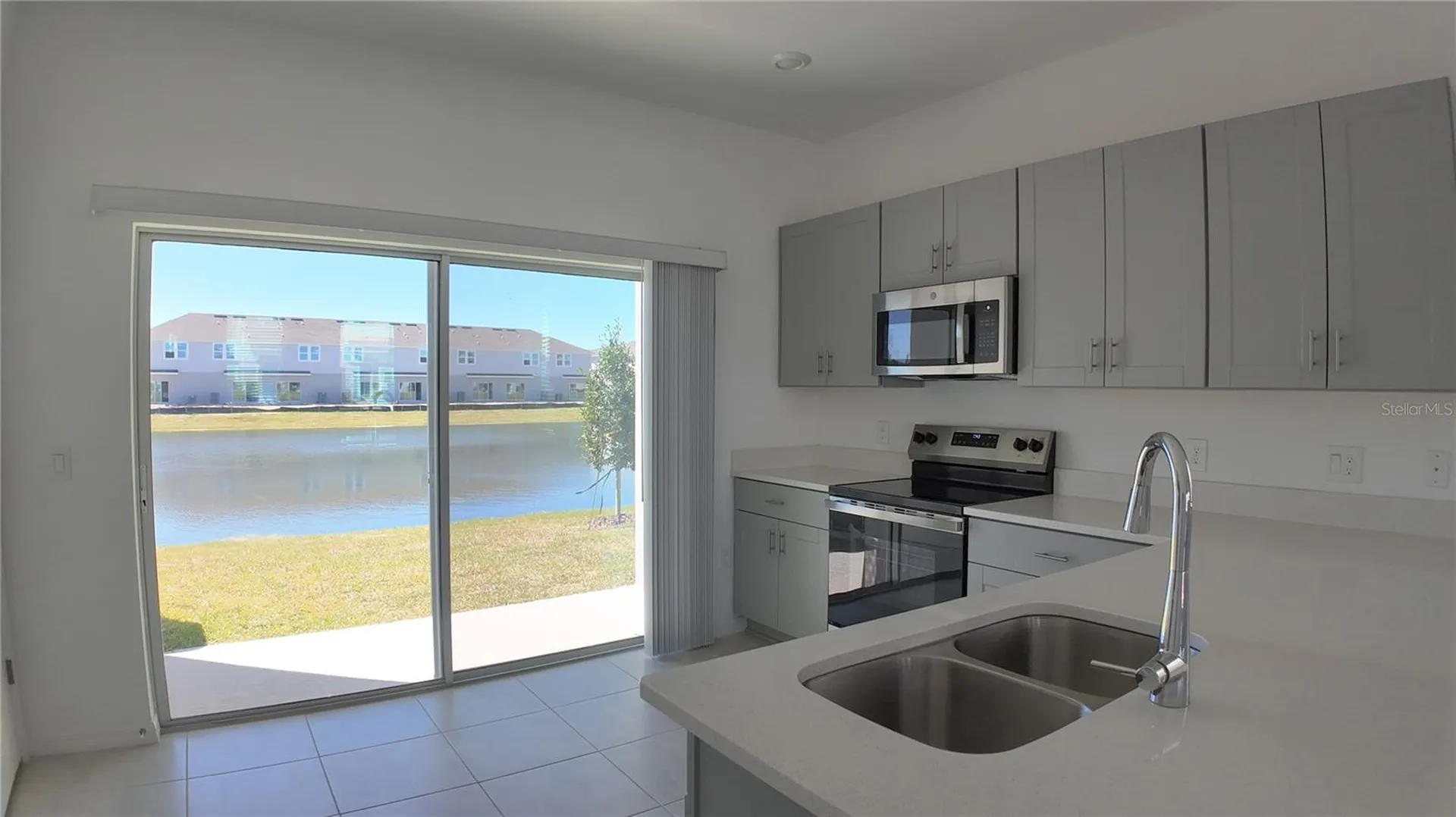 3191 Skyline Loop Kissimmee FL 34758