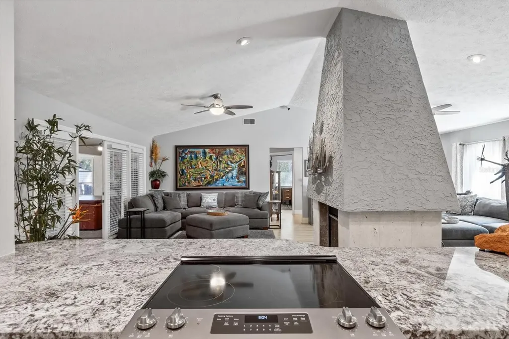 84 N Country Club Drive Crystal River FL 34429