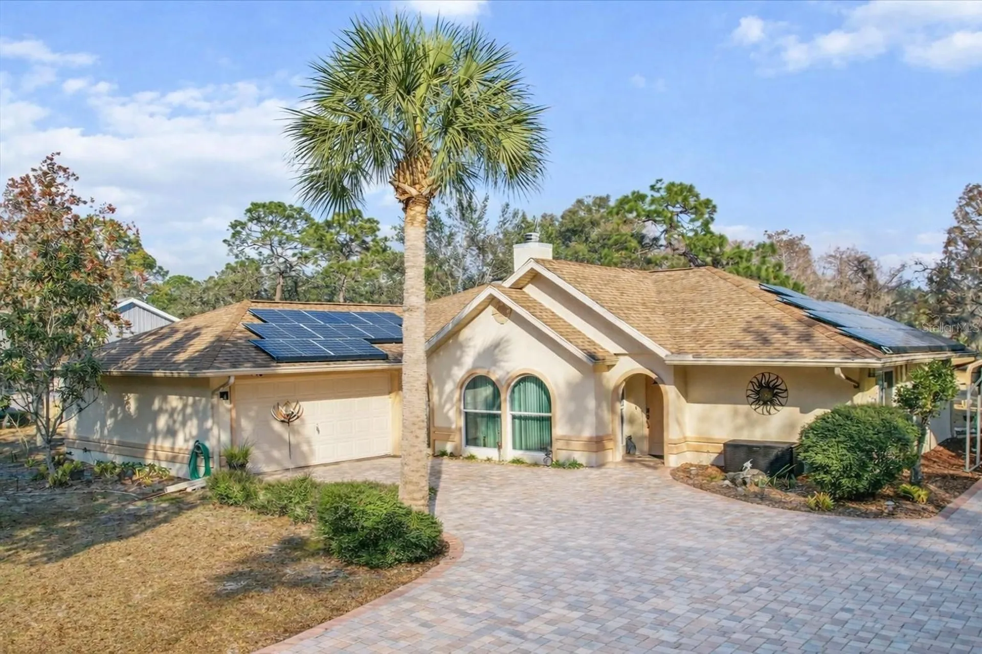 84 N Country Club Drive Crystal River FL 34429