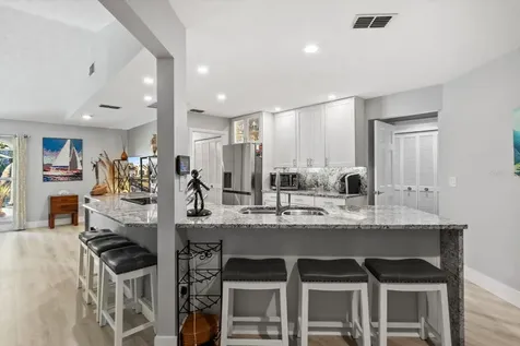 84 N Country Club Drive Crystal River FL 34429