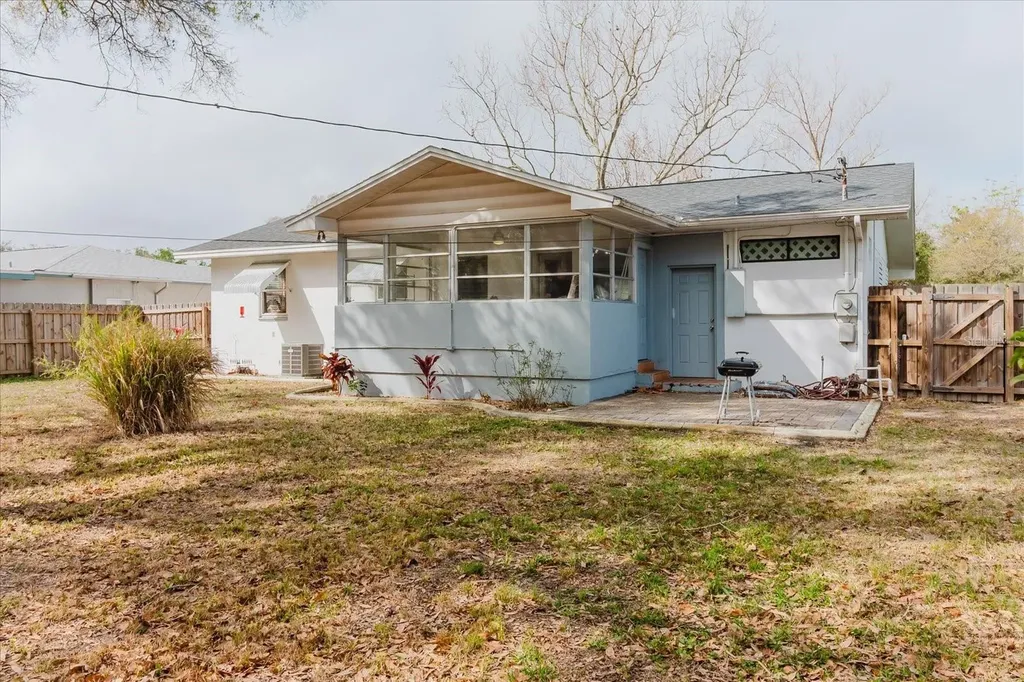 103 N Meteor Avenue Clearwater FL 33765