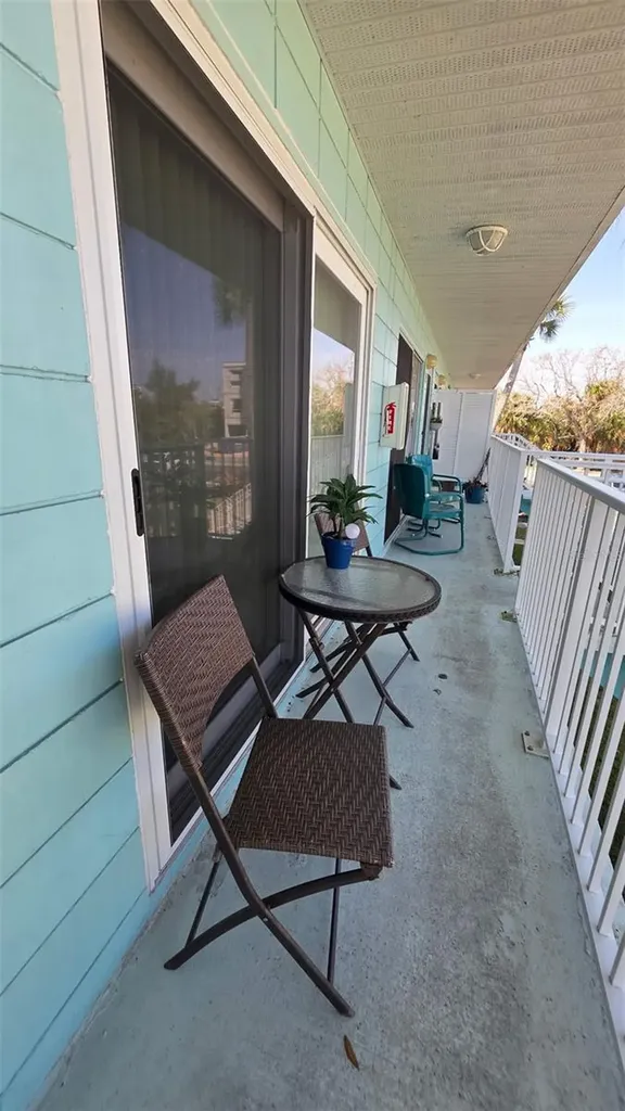 541 S Peninsula Avenue New Smyrna Beach FL 32169