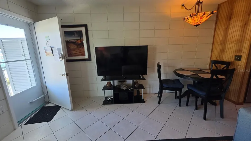 541 S Peninsula Avenue New Smyrna Beach FL 32169